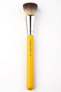 Bdellium Tools Professional Antibacterial Makeup Brush Studio Line - Precision Kabuki Airbrushed Effect 957