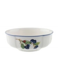 Give yourself a bright wake-up call with the Cottage Inn cereal bowl! Lush, dancing clusters of ripened blueberries, raspberries and cherries are a stunning contrast on creamy white porcelain and lend every meal a touch of traditional elegance.