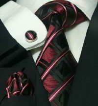 LANDISUN 61E CHECKED RED BLACK SET:TIE+HANKY+CUFFLINKS