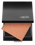 Shimmer Pressed Powder provides a shimmery, long-lasting finish. 