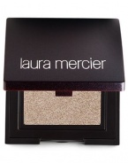 Laura Mercier Sequin Eye Colour has soft-sparkle effects that glisten and captivates. The deep-impact shades can be swept over eyes softly for a stunning day look, or applied with more intensity for evening glamour. 