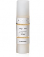 The next generation of our intensely hydrating, antioxidant face and eye serum, created to address the signs of photoaging. Especially beneficial for lightening and brightening mature skin with brown spots or fairer complexions prone to freckles.The addition of arbutin helps clarify the complexion, removing dark spots and preventing the formation of new ones.