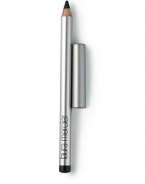 A soft creamy formula specifically formulated for lining the inside of the eyelid and at the base of the lashes. 