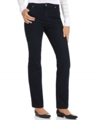 These petite straight-leg jeans from Style&co. offers a fancy yet comfy fit! An elastic waistband provides stretch and a dark wash adds polish.