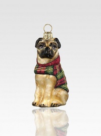 A captivating pug in preppy plaid sparkles in his glittery garb, wonderfully detailed in mouth-blown, hand-painted glass.Glass2.75H X 1.25W X 1DImported