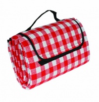 Camco 42803 Picnic Blanket (51 x 59, Red/White)