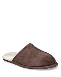 Love your feet with this super-comfy suede slipper with UGG's signature fleece lining.