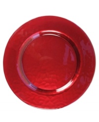 Take charge when it comes to setting a stunning table with Glory Red charger plates from the Jay Imports serveware and serving dishes collection. Undulating glass with incredible gloss screams holiday party or festive dining, anytime!