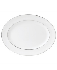 In 18th century England, Josiah Wedgwood, creator of the world famous Wedgwood ceramic ware, established a tradition of outstanding craftsmanship and artistry which continues today. The heirloom-quality Signet Platinum dinnerware pattern is designed for formal entertaining, in pristine white bone china banded with polished platinum.