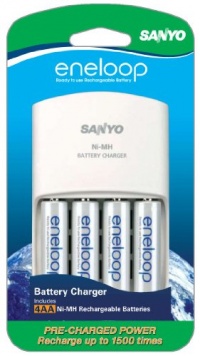 Sanyo NEW 1500 eneloop 4 Pack AA Ni-MH Pre-Charged Rechargeable Batteries with Charger