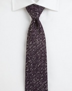 A muted print featuring one of the season's hottest hues gives this tie universal appeal.SilkDry cleanMade in Italy