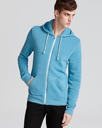 Whether you have your sights set on the heavyweight championship or just want to run up the steps at the Philadelphia Museum of Art, this sporty hoodie has you covered. A reliable style you can count on for all your casual plans, from ALTERNATIVE.