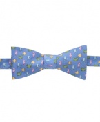 Surefire shore style. Give a nod and a wave to the beach with this bowtie from Countess Mara.