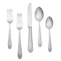 Inspired by the graceful techniques of traditional ribbon dancing, Waterford's Ballet Ribbon flatware features clean, classic lines detailed with a single ribbon of delicate etching. Setting includes place fork, place knife, place spoon, salad fork and teaspoon.