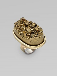 A stunning goldtone, textured stone in a classic oval shape. Plastic stoneBrassWidth, about 1.25Imported 