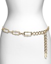 Define your waist with MICHAEL Michael Kors' chain link belt. Wear this golden touch to cinch an oversized knit, or style it as a necklace to give everyday looks a flash of the label's glamour.