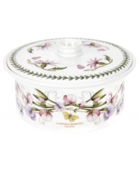 More than pretty, this covered casserole transitions brilliantly from oven to table and has everything you love – colorful blooms, triple-leaf accents – about Portmeirion's Botanic Garden dinnerware.