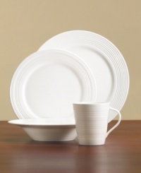 Find style and substance in the Tin Can Alley accent plate. Concentric grooves – seven degrees – give the Lenox dinnerware its edge in versatile white bone china.