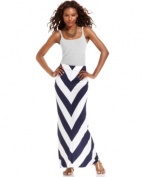 Graphic chevron stripes add a modern appeal to this Kensie maxi skirt -- perfect for a stylish day-to-night look!