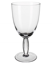 Bring contemporary refreshment to casual country tables with the New Cottage iced beverage glass. The ridged stem separates a smooth bowl and base for a uniquely balanced look.