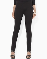 A slim, fitted leg creates a modern look on the flattering Mani pant in sleek stretch jersey.