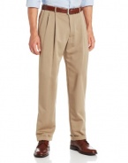 Haggar Men's Two Tone Herringbone Expandable Waist Pleat Front Dress Pant