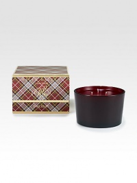 Exude holiday spirit with a handsome triple wick candle, scented with fragrant notes of red currant, evergreen and juniper.GlassSoy blend wax22 oz.Made in USA