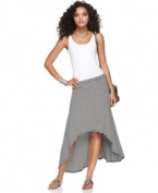 On-trend stripes and a flirty high-low hem make Cha Cha Vente's jersey skirt a must-have for the season!