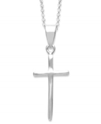 Polish your look while expressing your faith. Giani Bernini's simple and sophisticated design features a cross pendant in sterling silver. Approximate length: 18 inches. Approximate drop: 1 inch.