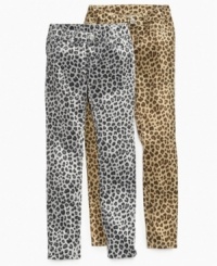 With a classic skinny fit and an exotic print, these leopard-print jeans from Freestyle add a wild look to her sweet style.