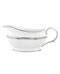 An art deco inspired design, platinum trim and metallic dots lend the Westerly Platinum gravy boat sophisticated polish. Part of a versatile Lenox dinnerware collection designed to complement a variety of settings.