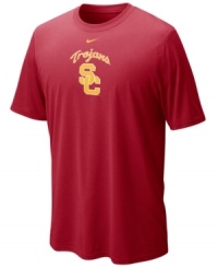 Keep team spirit rolling with this USC Trojans NCAA t-shirt from Nike.