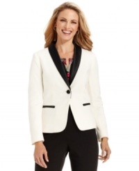 This tuxedo-style petite blazer from Charter Club adds a marvelous menswear-inspired element to your outfit.