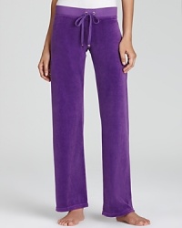 Rendered in plush terry, these Juicy Couture pants celebrate your relaxed style sensibility with an effortless wide-leg silhouette.