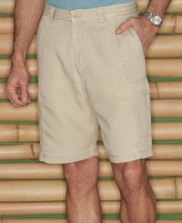 Crafted in durable cotton twill, these lightweight pleated shorts from Tommy Bahama are ready for summertime fun.