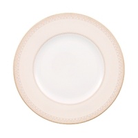 The Samarkand bone china collection by Villeroy & Boch combines stylish, exotic elements with timeless elegance. Precious golden bands and chains decorate this pure white bone china pattern. Warm ivory tones add a harmonious touch. Mix and match with the coordinating Mosaic-designed dinner plate for a look that is truly your own.