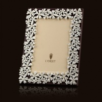 L'Objet Platinum Garland 2 x 3 Picture Frame