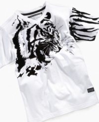 Your little tiger will rule the playground in this essential graphic tee from Sean John.