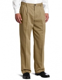 Dockers Men's Comfort Waist Khaki D3 Classic Fit Pleated Pant