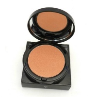 Bobbi Brown Illuminating Bronzing Powder Aruba