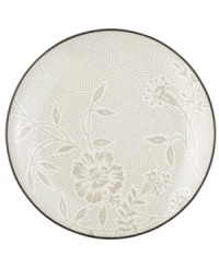 A fresh twist on a Noritake favorite, the Colorwave Chocolate Bloom salad plate offers the same sleek style and durability as the original dinnerware pattern but with a pretty floral print.