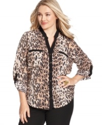 Be the queen of your urban jungle in Elementz' plus size utility shirt, finished by a leopard print.