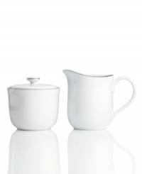 Simply elegant for everyday meals but with a banded edge that shines on formal tables, the Platinum Fine Line sugar and creamer set is a flawless choice for every occasion.