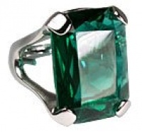 Angelina Jolie Emerald Ring