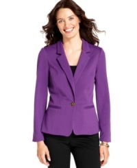 Pull together your outfit with this statement-making, single-button petite blazer from NY Collection.