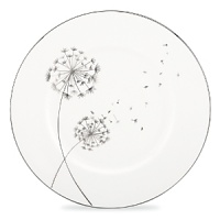 Recall the childhood pastime of wishing on a dandelion with kate spade new york's Dandy Lane collection. Accented with fluffy flowers and floating spores, this plate is sophisticated, unique and full of whimsy.