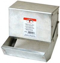 Little Giant7 inch Galvanized Rabbit Feeder  AF7SL