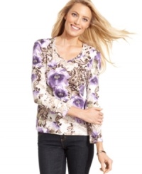 Karen Scott puts a refreshing floral print on this petite long-sleeve top. Pair with your favorite trousers for a versatile look.