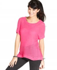 Add toasty style to your catalog of looks with Pink Rose's short sleeve pullover. The semi-sheer knit design and super-relaxed fit makes this sweater a perfect choice for hanging out on the weekends!