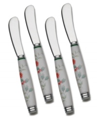 Spread the merry on thick! Perfect for Christmas brunch or hors devours, Pfaltzgraff's Winterberry spreaders combine a colorful holly print and simple stainless steel.